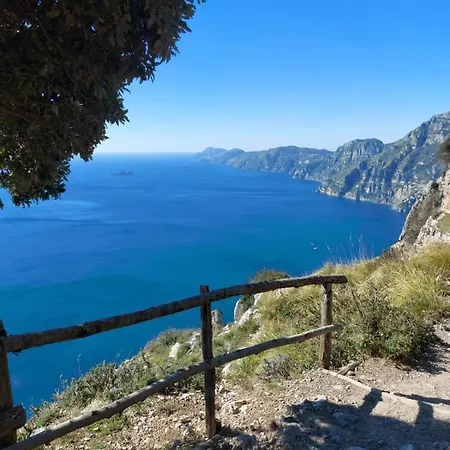 Dai Nonni Seaview With Roof Terrace Over The Sea Scala Exterior foto