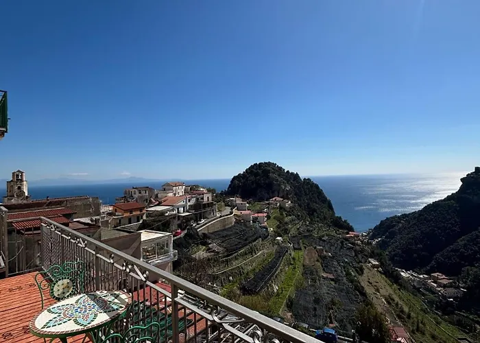 Dai Nonni Seaview With Roof Terrace Over The Sea
