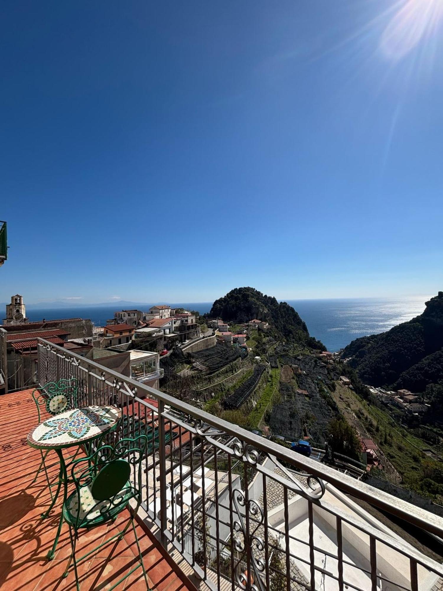 Dai Nonni Seaview With Roof Terrace Over The Sea Holiday home Scala